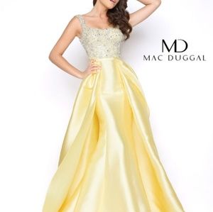 Mac Duggal prom dress